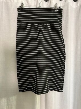 LuLaRoe Black and White Striped Pencil Skirt